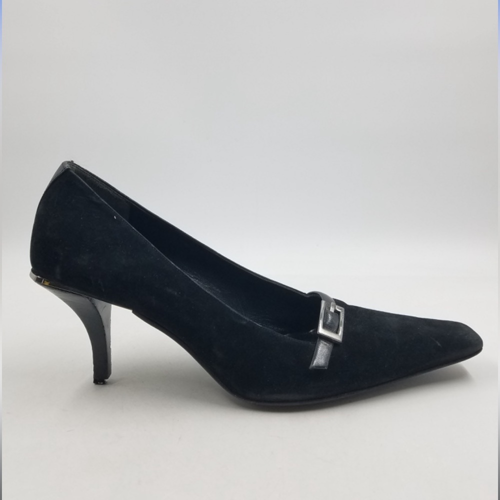 vintage gucci buckle kitten heels (size 39)
